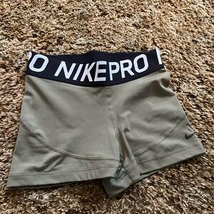 Nike Pro Women's Green Athletic Shorts